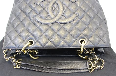 chanel leather tote 2019|Chanel shopping tote price.